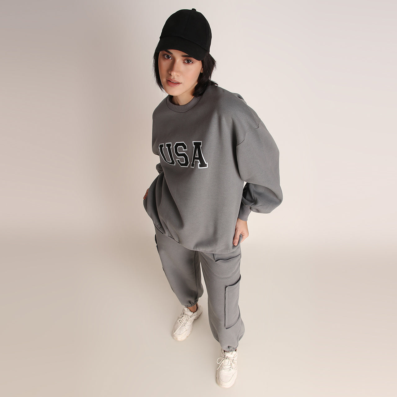 USA OVERSIZED SWEATSHIRT IN GREY